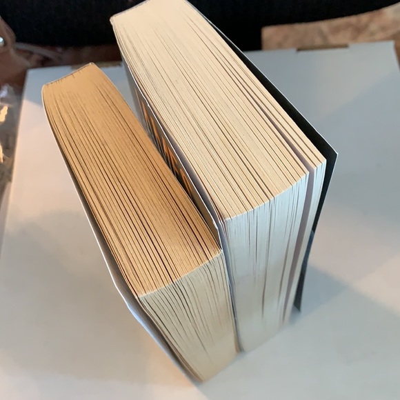 SALE!!! James Patterson 4 novels in two books - Picture 5 of 5